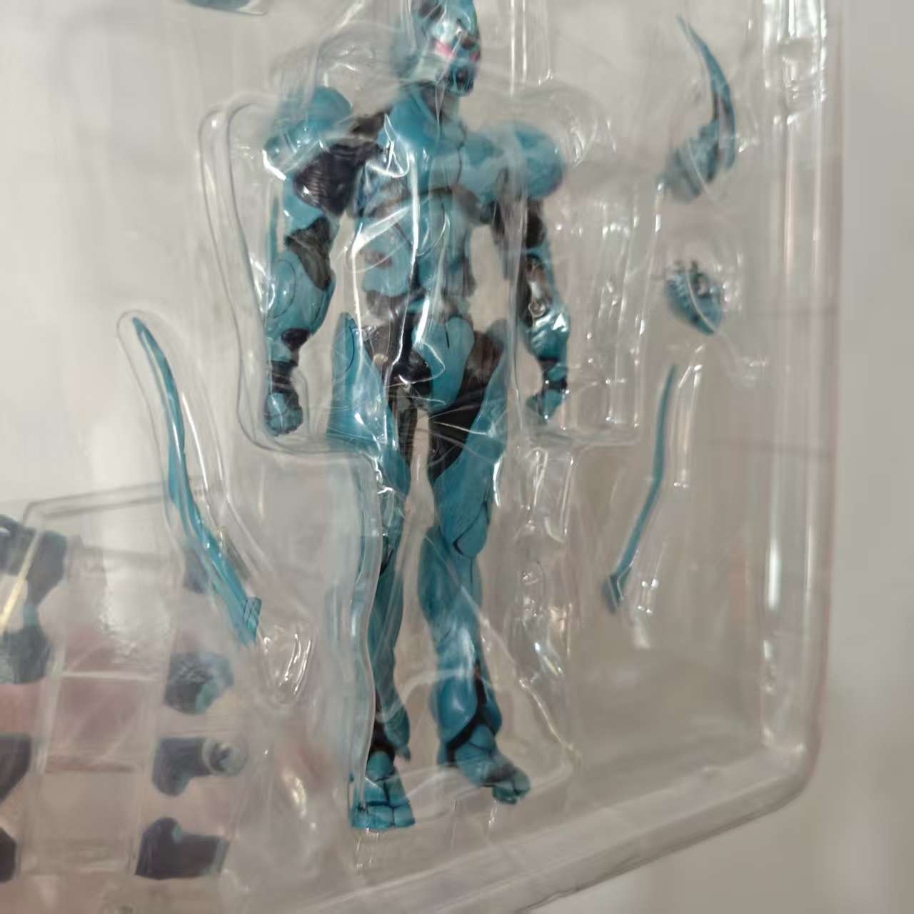Аниме Guyver I Ultimate Editio – обзор и цена Good Smile Company Figma
